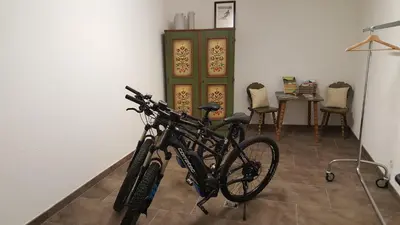 Radfahren an der Unterkunft Chalets Almidylle oder in der Nähe