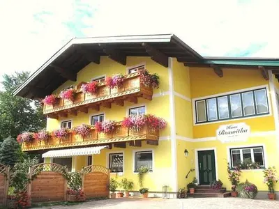Das Gebäude in dem sich die Pension befindet