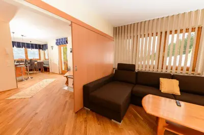 Ein Sitzbereich in der Unterkunft Appartement Hutegger