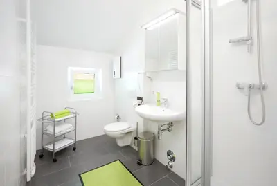 Ein Badezimmer in der Unterkunft Good Rooms GmbH Bad Ischl