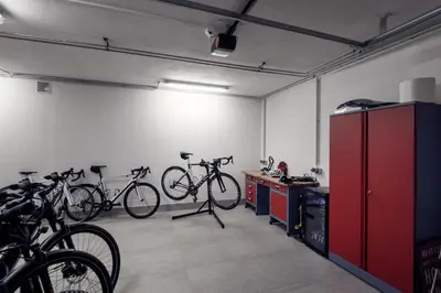 Radfahren an der Unterkunft ride & relax Aparthotel Schwarz oder in der Nähe