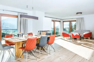 Ein Sitzbereich in der Unterkunft Villa Valentine