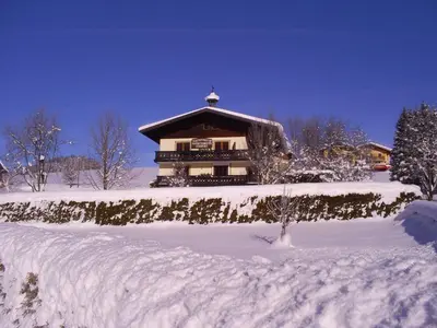 Ferienhaus Hirterhütte im Winter