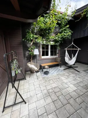 Ein Patio oder anderer Außenbereich in der Unterkunft Tini House