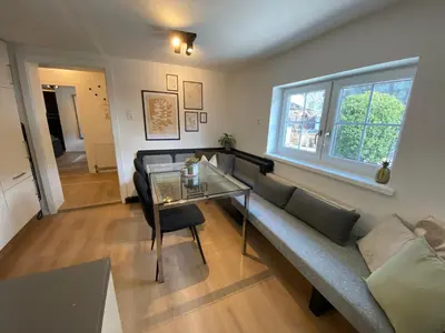 Ein Sitzbereich in der Unterkunft Tini House