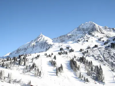 Ein allgemeiner Bergblick oder ein Berglick von der Ferienwohnung aus