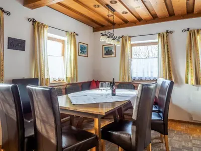 Ein Sitzbereich in der Unterkunft Holiday Home Glatzbichl by Interhome