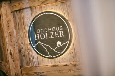 Ein Zertifikat, Auszeichnung, Logo oder anderes Dokument, das in der Unterkunft Landhaus Holzer ausgestellt ist