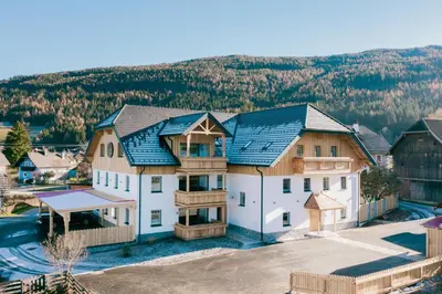Ein allgemeiner Bergblick oder ein Berglick von der Ferienwohnung aus