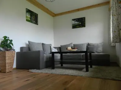 Ein Sitzbereich in der Unterkunft Egglmeier's Ferienwohnung
