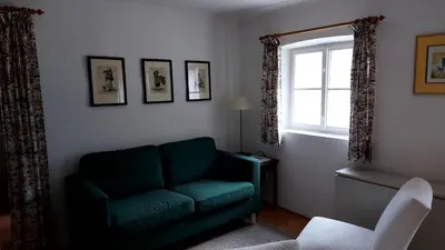 Ein Sitzbereich in der Unterkunft Jägerhaus