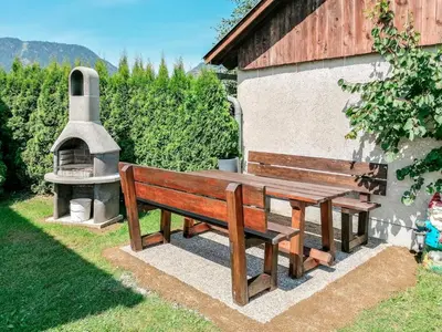 Ein Garten an der Unterkunft Holiday Home Katharina by Interhome
