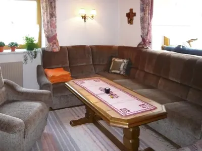 Ein Sitzbereich in der Unterkunft Holiday Home Landhaus Prieger by Interhome