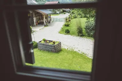 Ein Garten an der Unterkunft Chalet am Sonnenhang