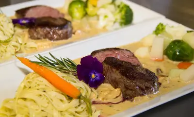 Essen im Hotel oder in der Nähe