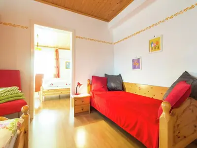 Ein Sitzbereich in der Unterkunft Renovated Mountain Retreat Stay