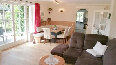 Ein Sitzbereich in der Unterkunft Landhaus Leitner am Wolfgangsee