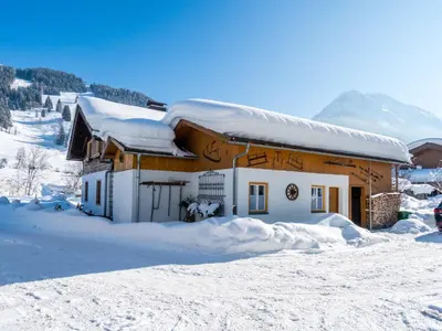 Chalet in Kleinarl near Ski Amadé Slopes im Winter