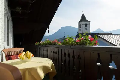 Ein allgemeiner Bergblick oder ein Berglick von der Ferienwohnung aus