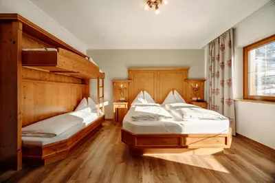 Ein Bett oder Betten in einem Zimmer der Unterkunft Hotel Lerch