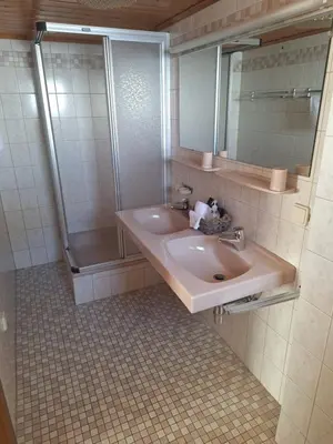 Ein Badezimmer in der Unterkunft Berggasthof Schwaigerhof