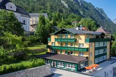 Ein allgemeiner Bergblick oder ein Berglick von des Hotels aus