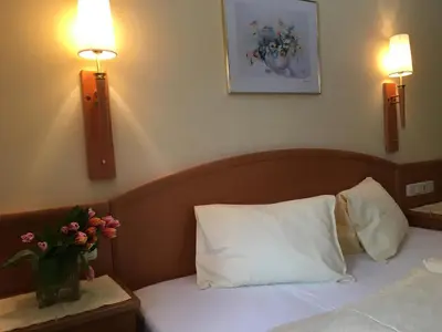 Ein Bett oder Betten in einem Zimmer der Unterkunft Gasthof Botenwirt
