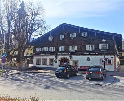 Das Gebäude in dem sich das Hotel befindet