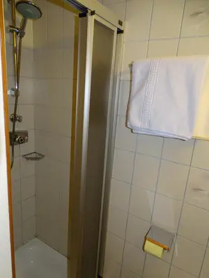 Ein Badezimmer in der Unterkunft Pension Bayrhammer