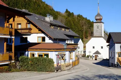 Das Gebäude in dem sich das Hotel befindet