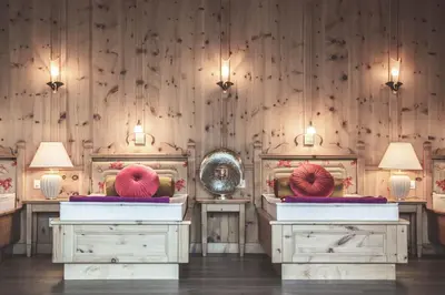 Ein Sitzbereich in der Unterkunft Hotel AlpenSchlössl