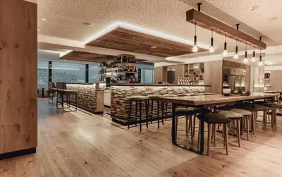Ein Restaurant oder anderes Speiselokal in der Unterkunft Hotel Schütterhof