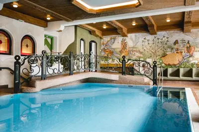 Der Swimmingpool an oder in der Nähe von Hotel Post Abtenau