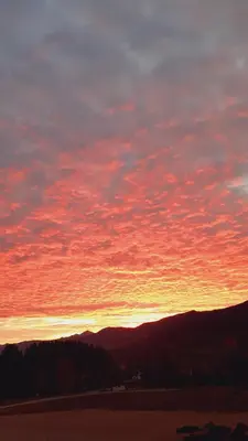 Blick auf den Sonnenuntergang/Sonnenaufgang von der Pension aus oder aus der Nähe