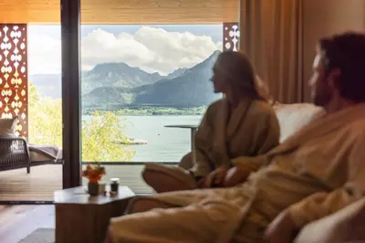 Ein allgemeiner Bergblick oder ein Berglick von des Hotels aus