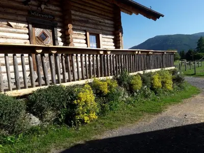 Ein allgemeiner Bergblick oder ein Berglick von des Chalets aus