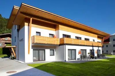 Das Gebäude in dem sich die Ferienwohnung befindet