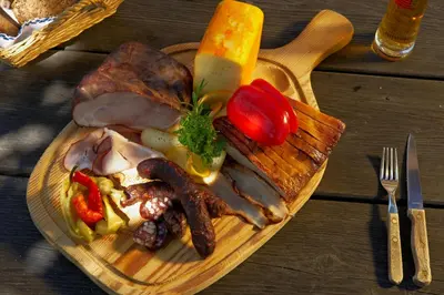 Essen in der Pension oder in der Nähe