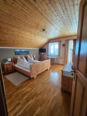 Ein Bett oder Betten in einem Zimmer der Unterkunft Biohof Poinsitgut