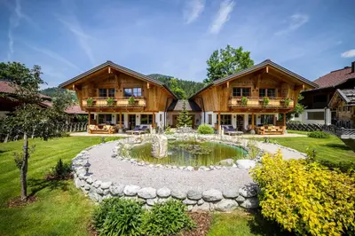 Ein Garten an der Unterkunft Landhaus Rustika