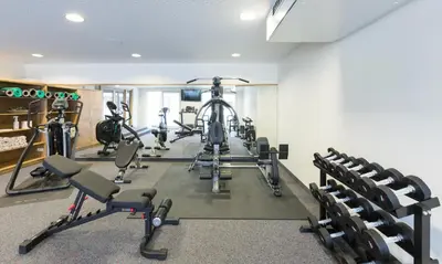 Das Fitnesscenter und/oder die Fitnesseinrichtungen in der Unterkunft Panoramahotel Gürtl
