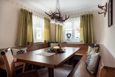 Ein Sitzbereich in der Unterkunft Chalet Jagdhof