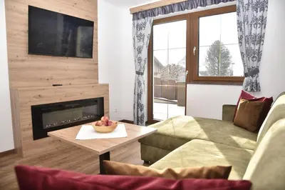 Ein Sitzbereich in der Unterkunft Bio-Bauernhof Samerhof