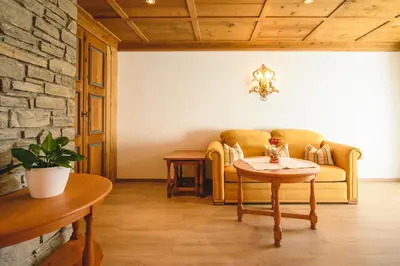 Ein Sitzbereich in der Unterkunft Haus Barbarahof