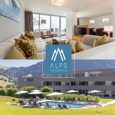 Ein allgemeiner Bergblick oder ein Berglick von des Aparthotels aus