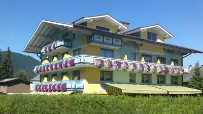 Das Gebäude in dem sich das Hotel befindet