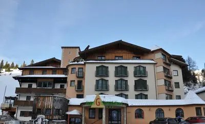 Das Gebäude in dem sich das Hotel befindet