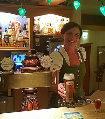 Getränke in der Unterkunft Hotel Pension Sonnenuhr