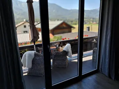 Ein allgemeiner Bergblick oder ein Berglick von der Ferienwohnung aus