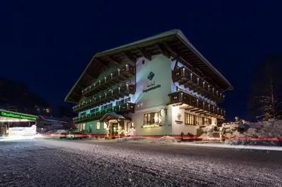Das Gebäude in dem sich das Hotel befindet